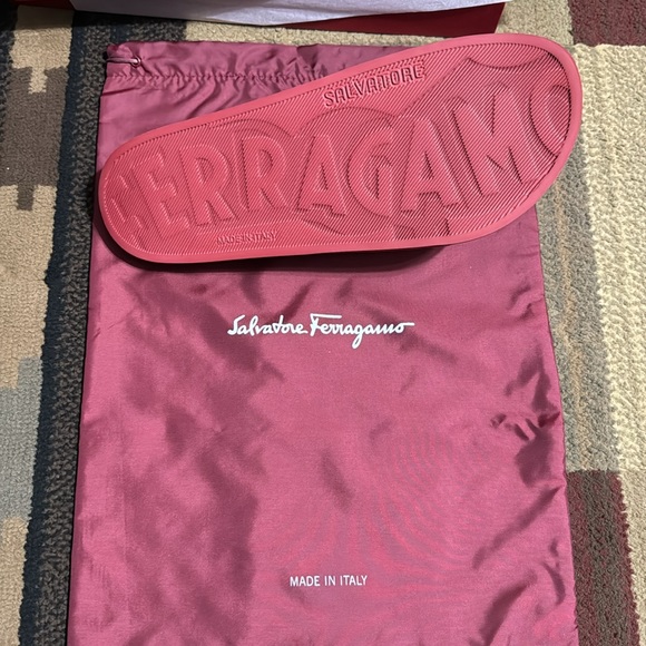 Salvatore Ferragamo Red Groove Men Slides Sandals - Picture 6 of 11